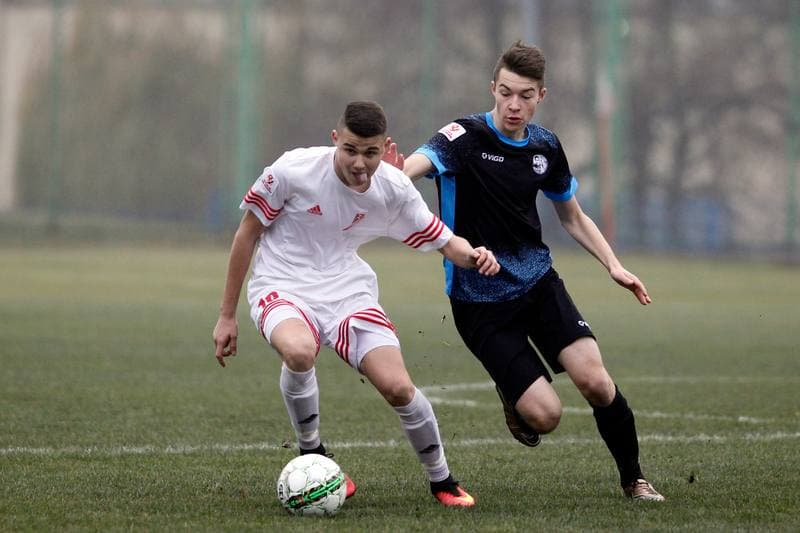 Football. Centralna Liga Juniorow. Gwarek Zabrze - Salos Szczecin. 26.11.2016