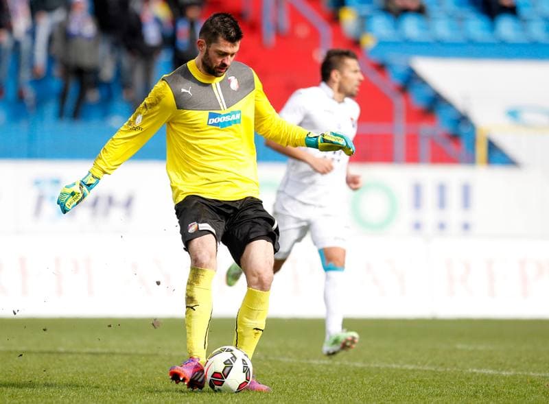 Football. SYNOT Liga. Banik Ostrava - Viktoria Plzen. 05.04.2015