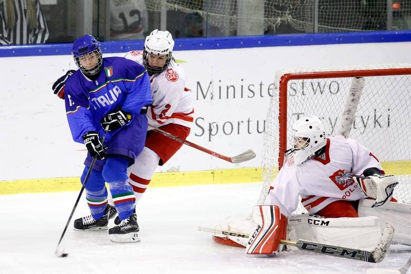 Ice Hockey. U18 Women's World Championship. Poland - Italy. 12.01.2017