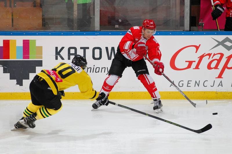 Ice Hockey. Tauron Hokej Liga. Tauron KH GKS Katowice - Comarch Cracovia Krakow. 20.11.2016