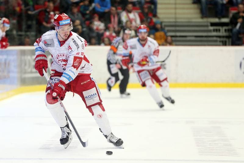 Ice Hockey. Tipsport Extraliga. Ocelari Trinec - Pirati Chomutov. 16.03.2017