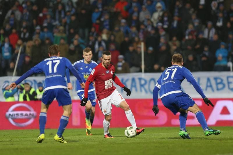 Football. Lotto Ekstraklasa. Ruch Chorzow - Wisla Krakow. 16.12.2016
