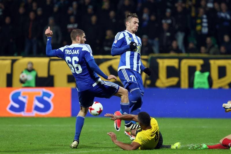 Football. Nice I Liga. GKS Katowice - Ruch Chorzow. 22.10.2017