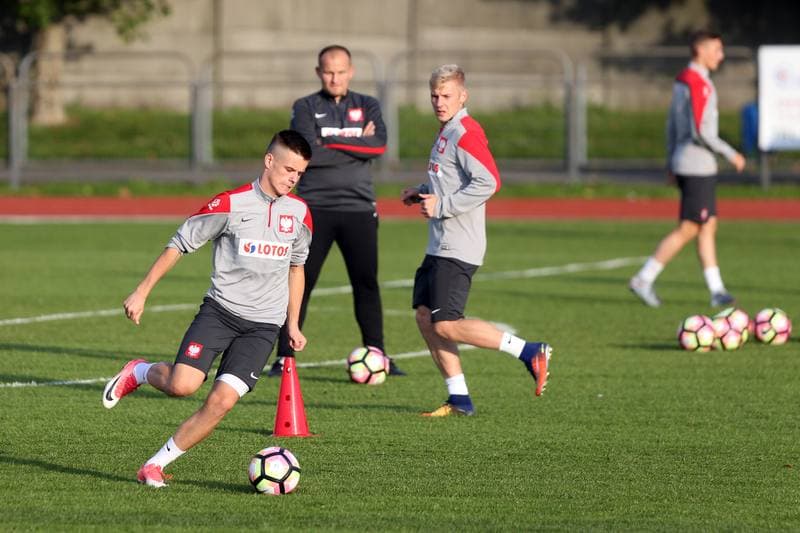 Football. Poland U19. Training. 02.10.2017