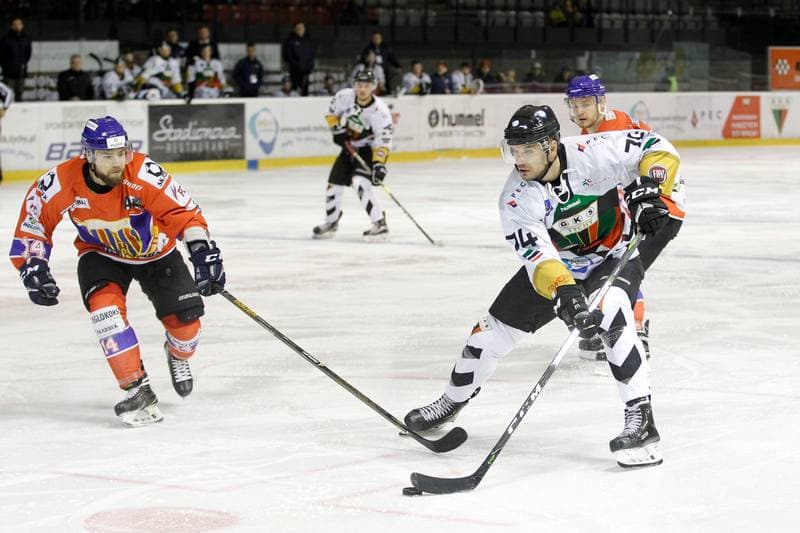 Ice Hockey. Polska Hokej Liga. GKS Tychy - Weglokoks Kraj Polonia Bytom. 02.01.2019