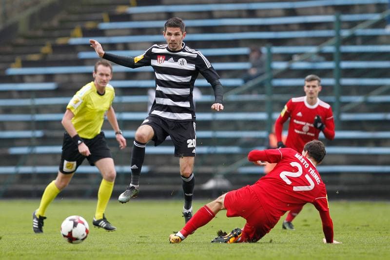 Football. FNL. Fotbal Trinec - Dynamo Ceske Budejovice. 18.11.2017