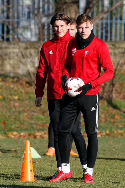 Football. Gornik Zabrze. Training. 23.11.2017
