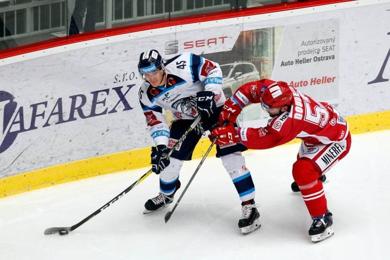 Ice Hockey. Tipsport Extraliga. Ocelari Trinec - Bili Tygri Liberec. 22.12.2017