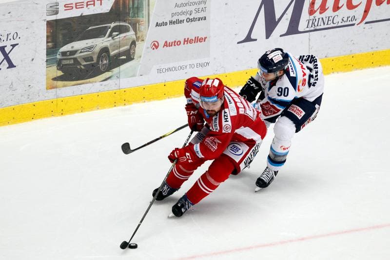 Ice Hockey. Tipsport Extraliga. Ocelari Trinec - Bili Tygri Liberec. 22.12.2017