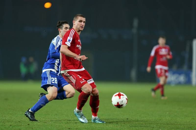Football. Nice I Liga. Ruch Chorzow - Wigry Suwalki. 22.11.2017