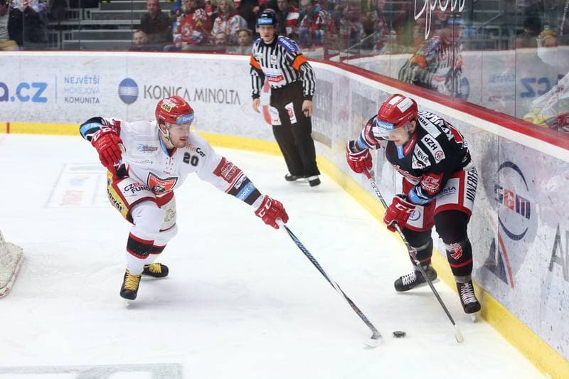 Ice Hockey. TipSport Extraliga. Ocelari Trinec - Mountfield Hradec Kralove. 02.04.2018