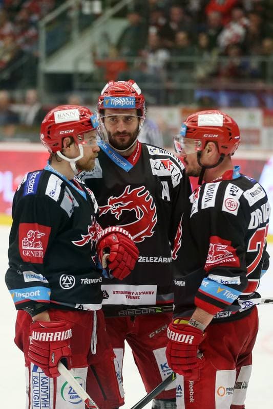 Ice Hockey. TipSport Extraliga. Ocelari Trinec - Mountfield Hradec Kralove. 03.04.2018