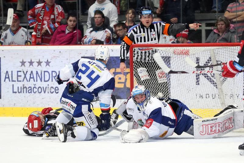 Ice Hockey. Tipsport Extraliga. Ocelari Trinec - Kometa Brno. 15.04.2018
