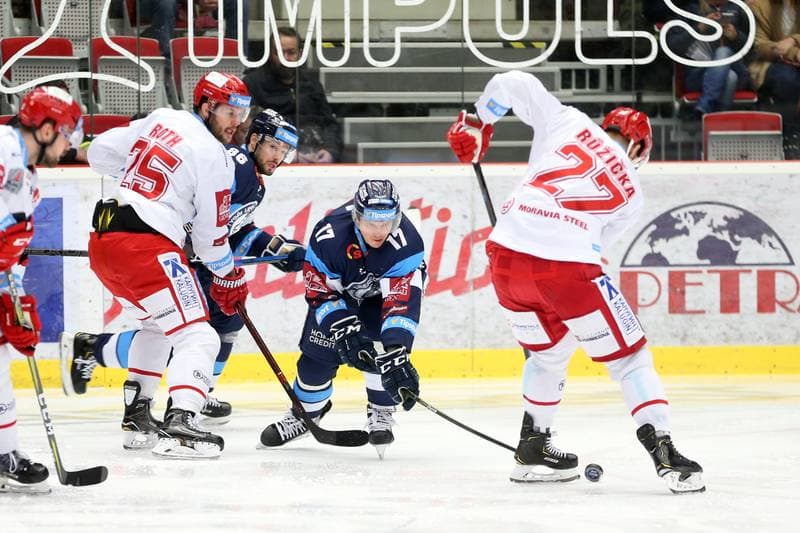 Ice Hockey. Tipsport Extraliga. Ocelari Trinec - Bily Tygri Liberec. 13.02.2019