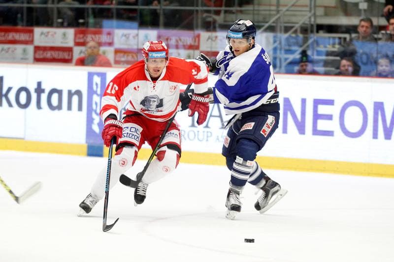Ice Hockey. Tipsport Extraliga. Ocelari Trinec - Bili Tygri Liberec. 05.02.2017