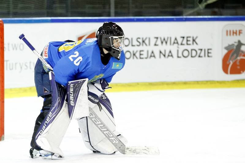 Ice Hockey. Women's World Championship. China - Kazakhstan. 08.04.2017