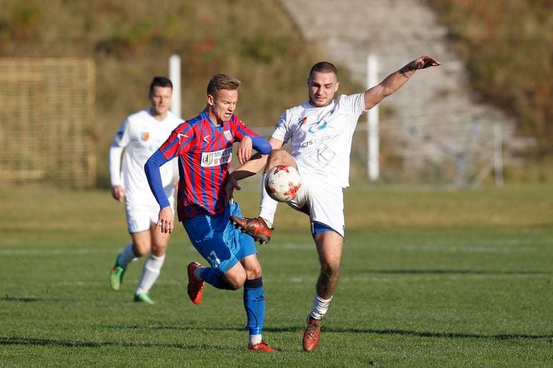 Football. Haiz IV Liga. Polonia Bytom - Slask Swietochlowice. 17.11.2018