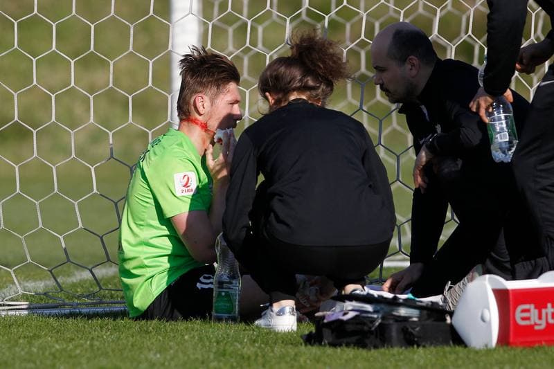 Football. II Liga. Rozwoj Katowice - Gornik Leczna. 18.04.2019