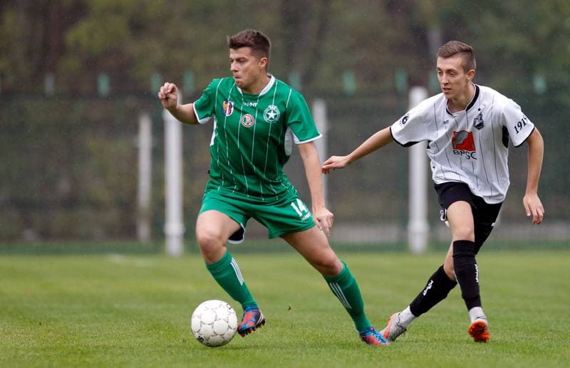 Football. III Liga Opolsko Slaska. Grunwald Ruda Slaska - Szombierki Bytom. 09.05.2015