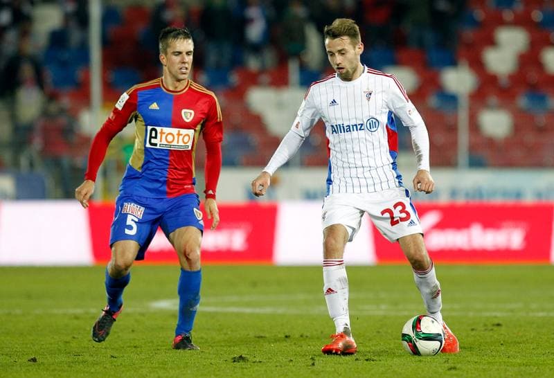 Football. PKO BP Ekstraklasa. Gornik Zabrze - Piast Gliwice. 01.12.2015