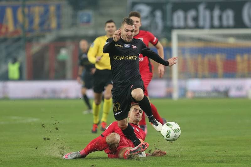 Football. Lotto Ekstraklasa. Piast Gliwice - Cracovia Krakow. 18.11.2016