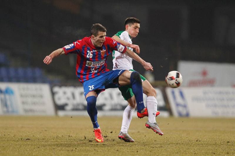Football. II Liga. Polonia Bytom - Warta Poznan. 03.03.2017