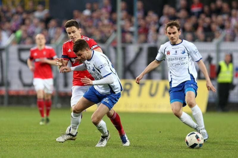 Football. Nice I Liga. MKS Kluczbork - Gornik Zabrze. 01.04.2017