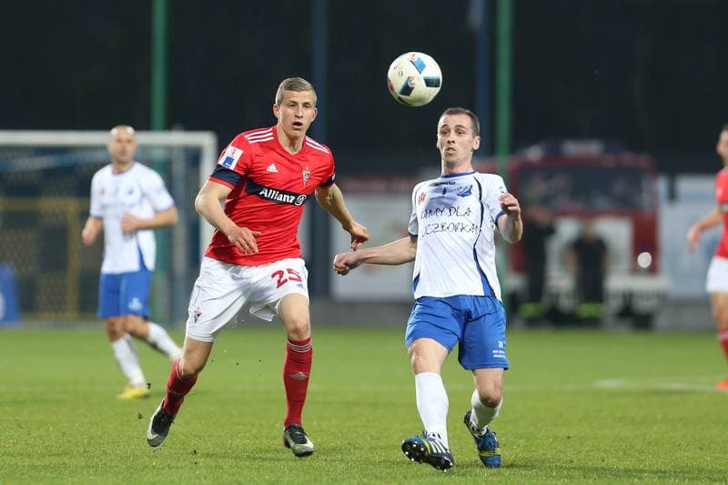 Football. Nice I Liga. MKS Kluczbork - Gornik Zabrze. 01.04.2017