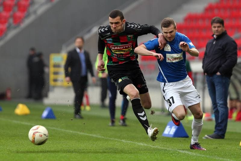 Football. Nice I Liga. GKS Tychy - Sandecja Nowy Sacz. 05.04.2017