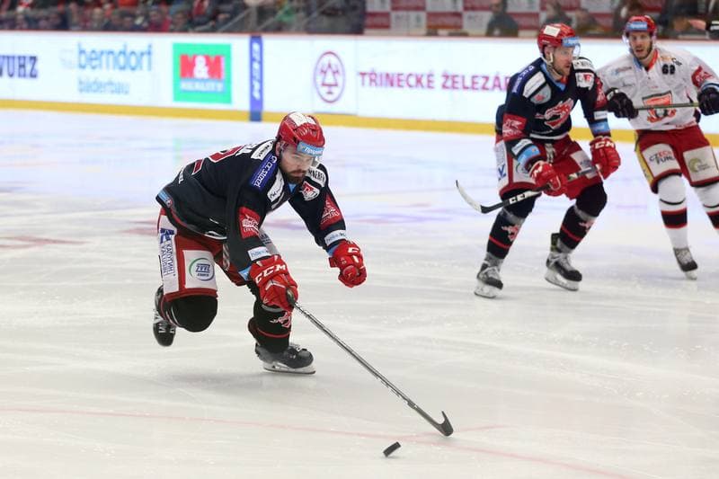Ice Hockey. TipSport Extraliga. Ocelari Trinec - Mountfield Hradec Kralove. 03.04.2018