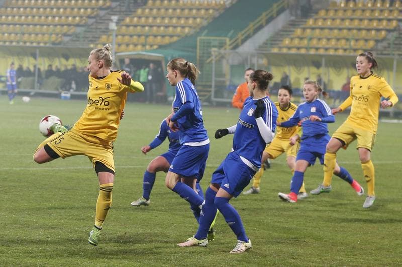 Football. Women's Polish Cup. GKS Katowice - AZS Wroclaw. 29.11.2017