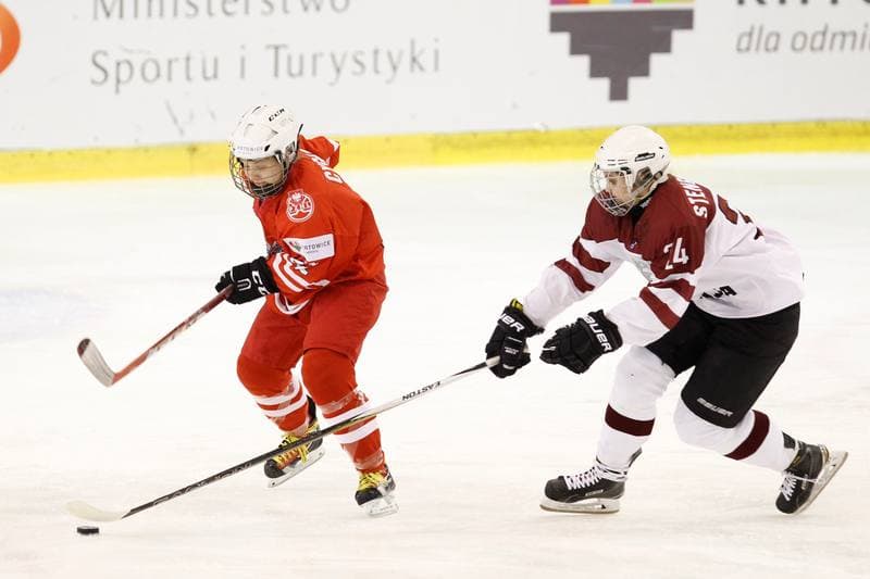 Ice Hockey. Women's World Championship. Latvia - Poland. 12.04.2017