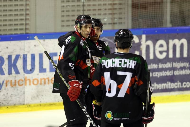Ice Hockey. Polska Hokej Liga. Naprzod Janow - GKS Tychy. 15.10.2017