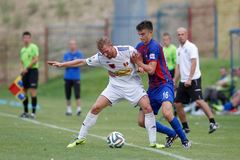 Football. II Liga. Polonia Bytom - Olimpia Zambrow. 15.08.2015