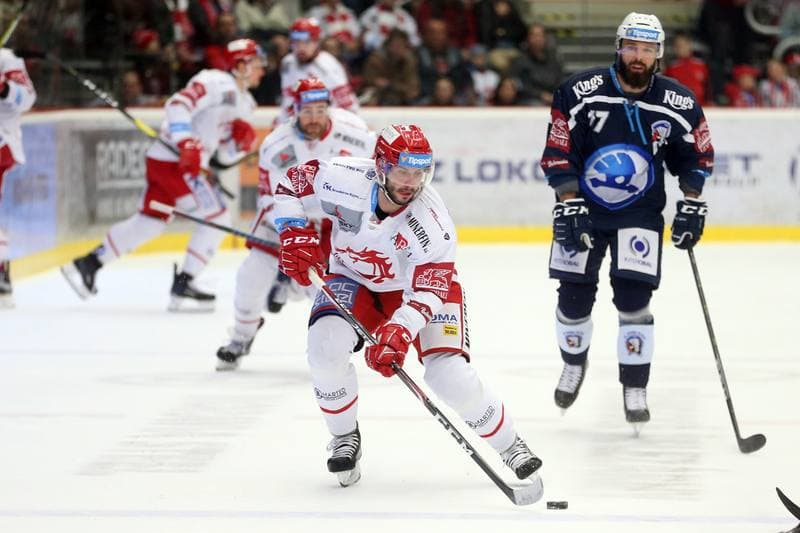 Ice Hockey. Tipsport Extraliga. Ocelari Trinec - Skoda Plzen. 04.04.2019