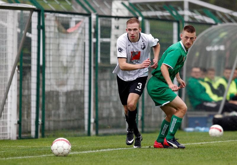 Football. III Liga Opolsko Slaska. Grunwald Ruda Slaska - Szombierki Bytom. 09.05.2015