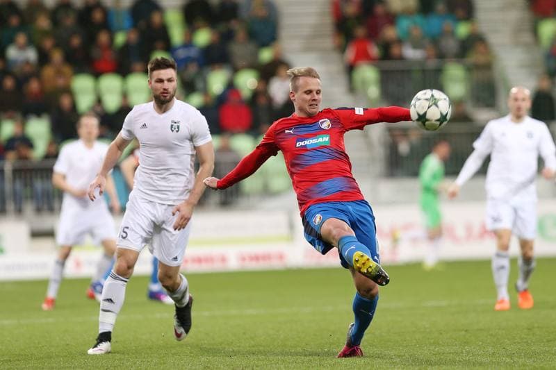 Football. ePojisteni.cz 1 liga. MFK Karvina - Viktoria Plzen. 19.03.2017