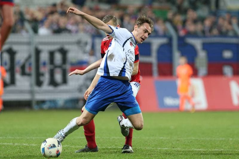 Football. Nice I Liga. MKS Kluczbork - Gornik Zabrze. 01.04.2017