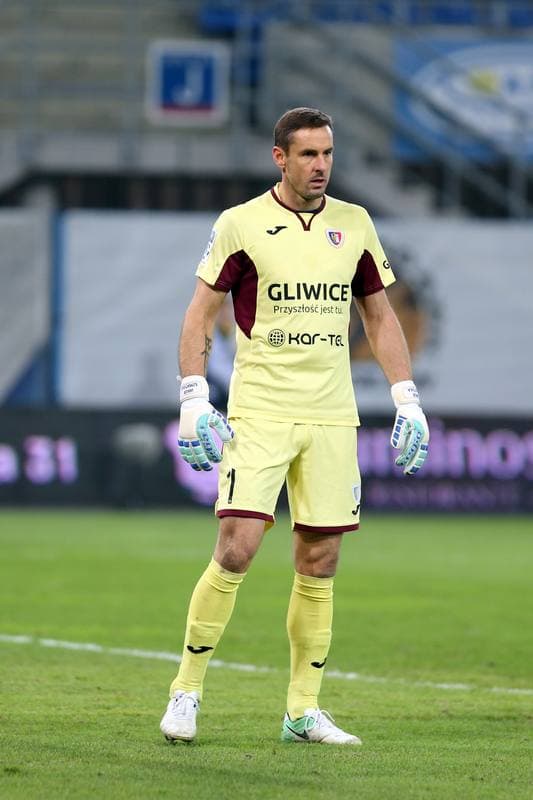 Football. Lotto Ekstraklasa. Piast Gliwice - Cracovia Krakow. 18.11.2017