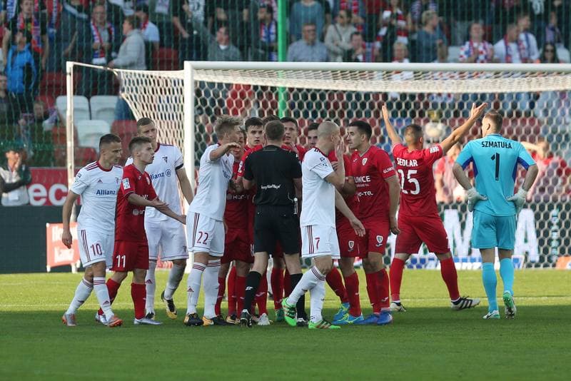 Football. Lotto Ekstraklasa. Gornik Zabrze - Piast Gliwice. 01.10.2017