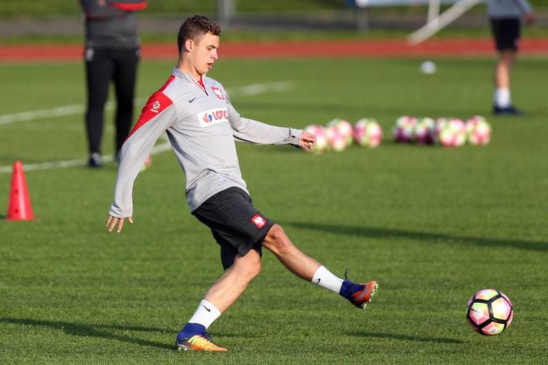 Football. Poland U19. Training. 02.10.2017
