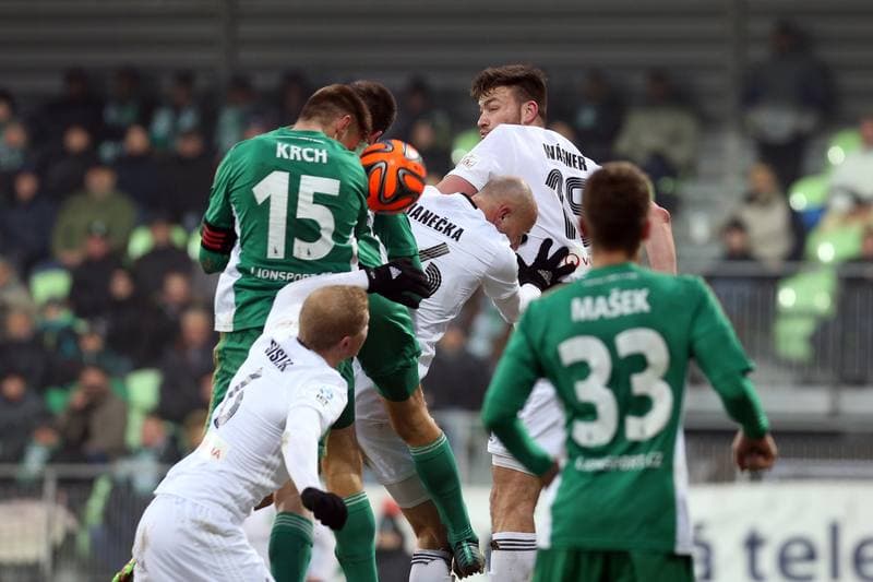 Football. Het Liga. MFK Karvina - Bohemians 1905. 02.12.2017