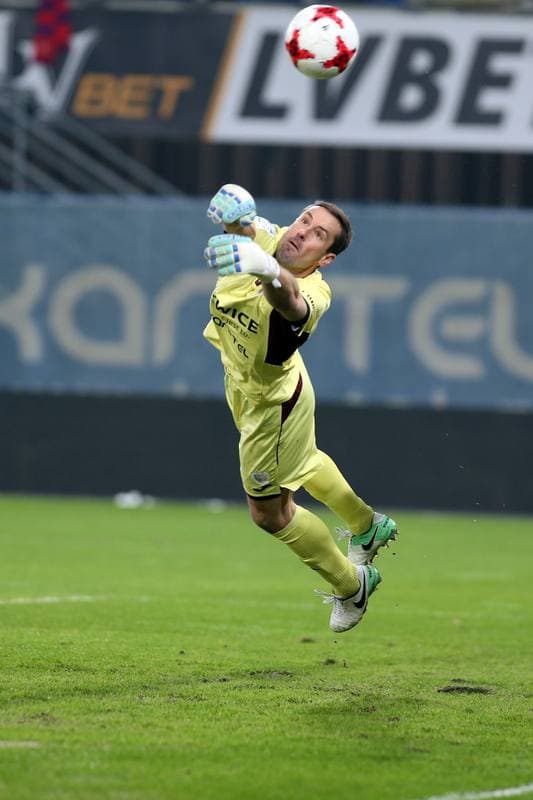 Football. Lotto Ekstraklasa. Piast Gliwice - Lech Poznan. 03.12.2017