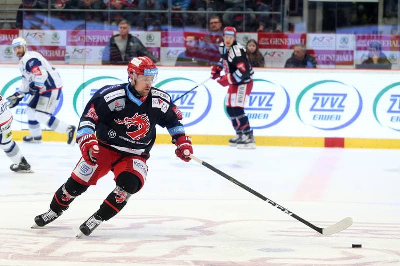 Ice Hockey. Tipsport Extraliga. Ocelari Trinec - Kometa Brno. 15.04.2018