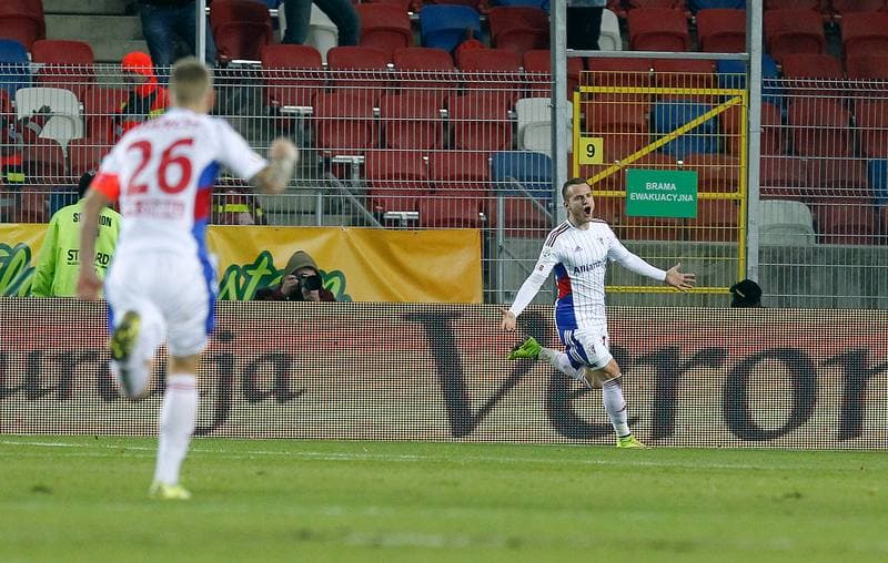 Football. PKO BP Ekstraklasa. Gornik Zabrze - Piast Gliwice. 01.12.2015