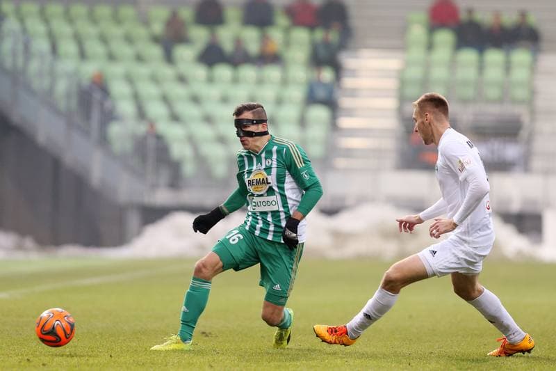 Football. Het Liga. MFK Karvina - Bohemians 1905. 02.12.2017