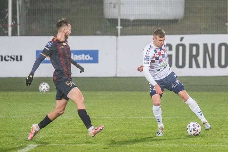 Football. PKO BP Ekstraklasa. Gornik Zabrze - Pogon Szczecin. 27.11.2020