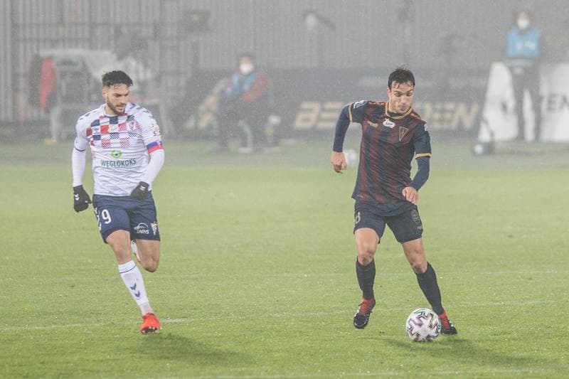 Football. PKO BP Ekstraklasa. Gornik Zabrze - Pogon Szczecin. 27.11.2020