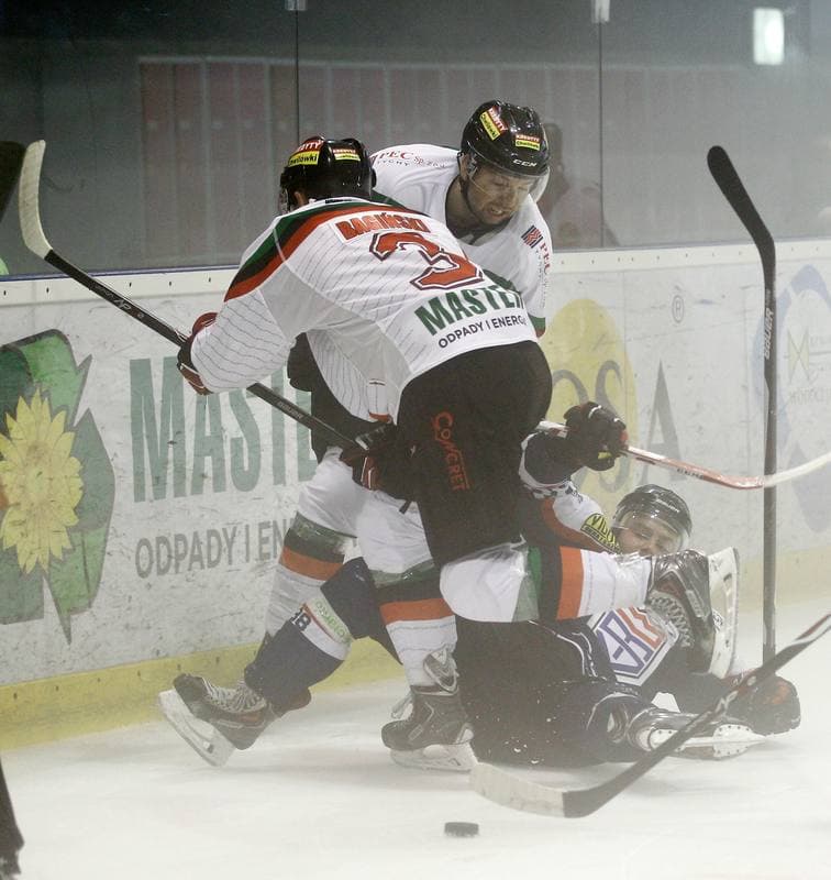 Ice Hockey. Polska Hokej Liga. GKS Tychy - Ciarko STS Sanok. 15.09.2015