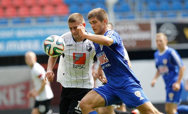 Football. III Liga Opolsko Slaska. Piast II Gliwice - Szombierki Bytom. 22.08.2015